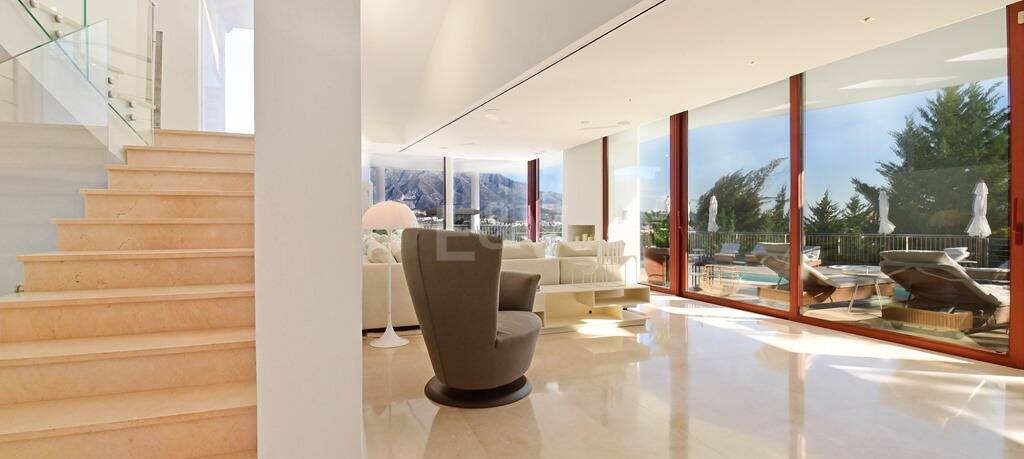 Modern villa med panoramautsikt, Nueva Andalucía