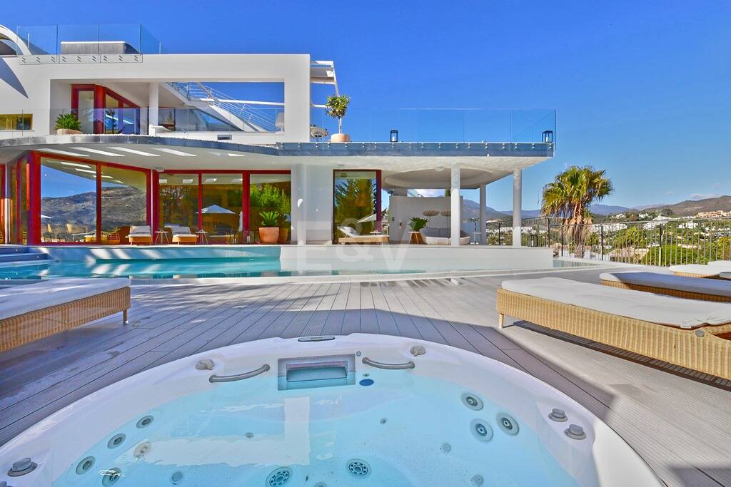 Modern villa med panoramautsikt, Nueva Andalucía