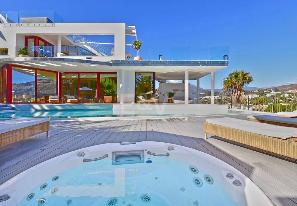 Modern villa med panoramautsikt, Nueva Andalucía