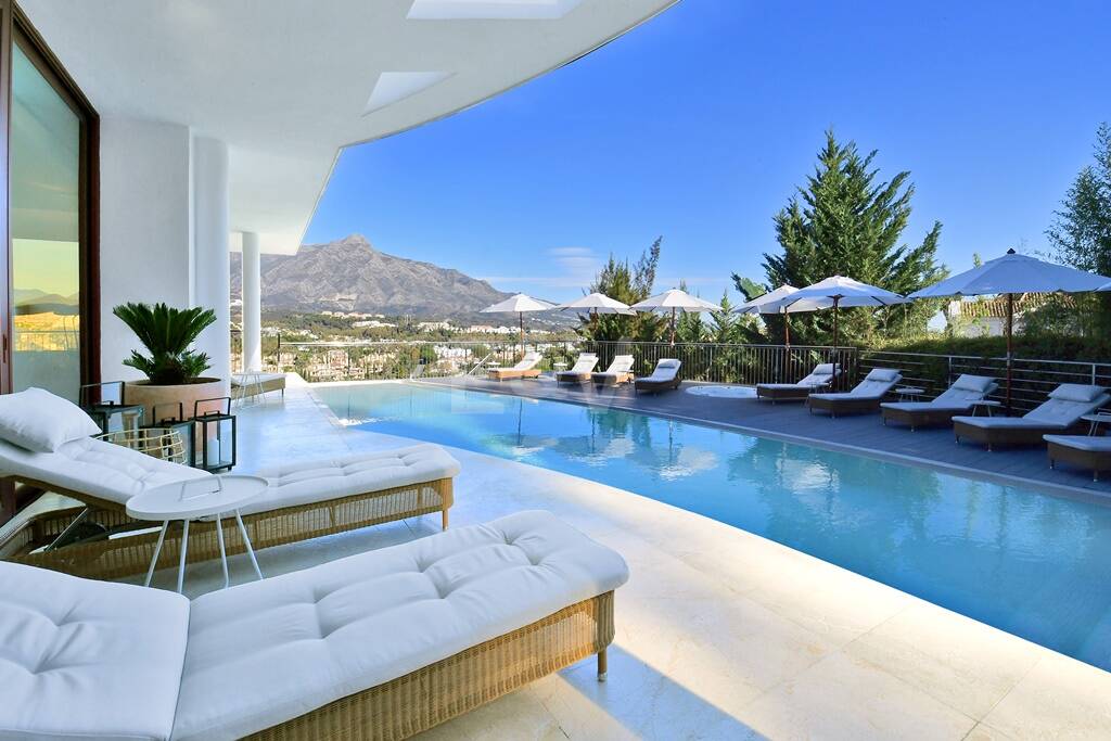 Modern villa med panoramautsikt, Nueva Andalucía