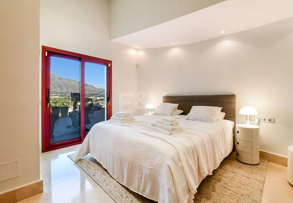 Modern villa med panoramautsikt, Nueva Andalucía