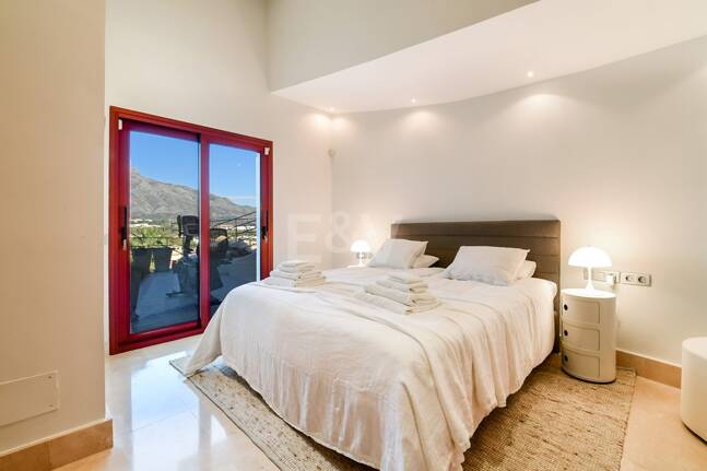 Modern villa med panoramautsikt, Nueva Andalucía