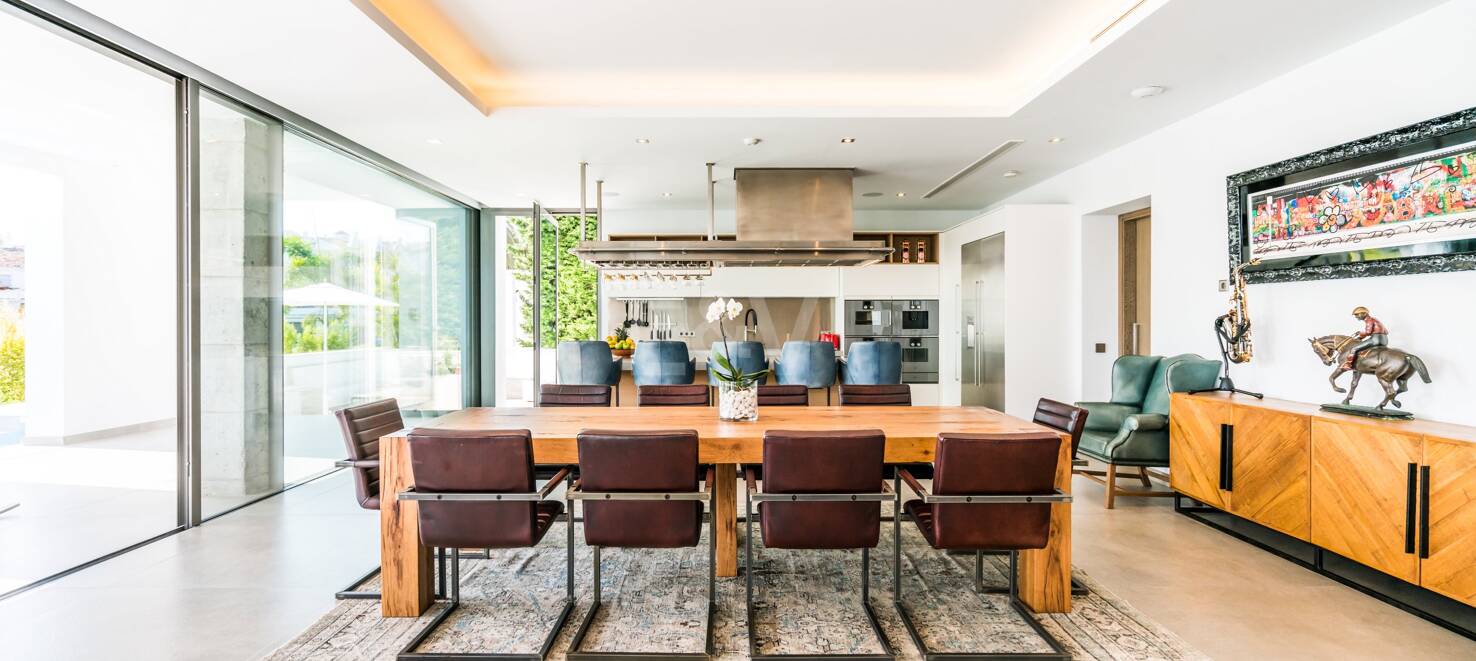 Prächtige Luxusvilla in Puerto Banús mit hochmodernem Design