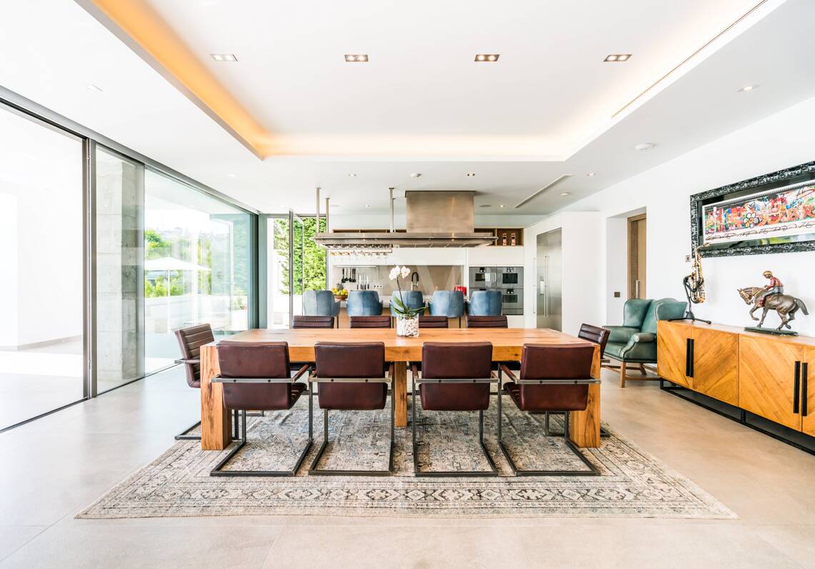 Prächtige Luxusvilla in Puerto Banús mit hochmodernem Design