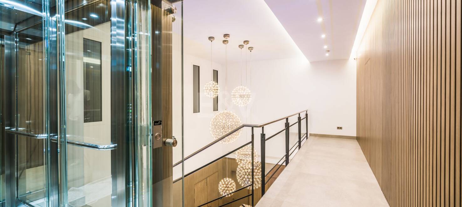 Prächtige Luxusvilla in Puerto Banús mit hochmodernem Design