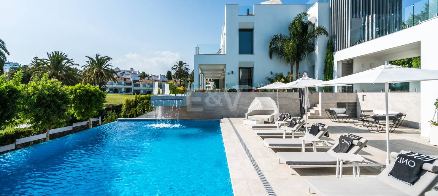 Prächtige Luxusvilla in Puerto Banús mit hochmodernem Design