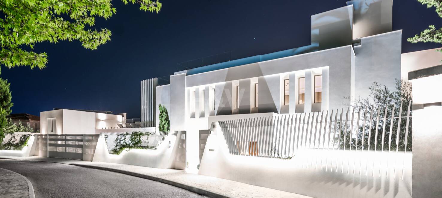 Prächtige Luxusvilla in Puerto Banús mit hochmodernem Design