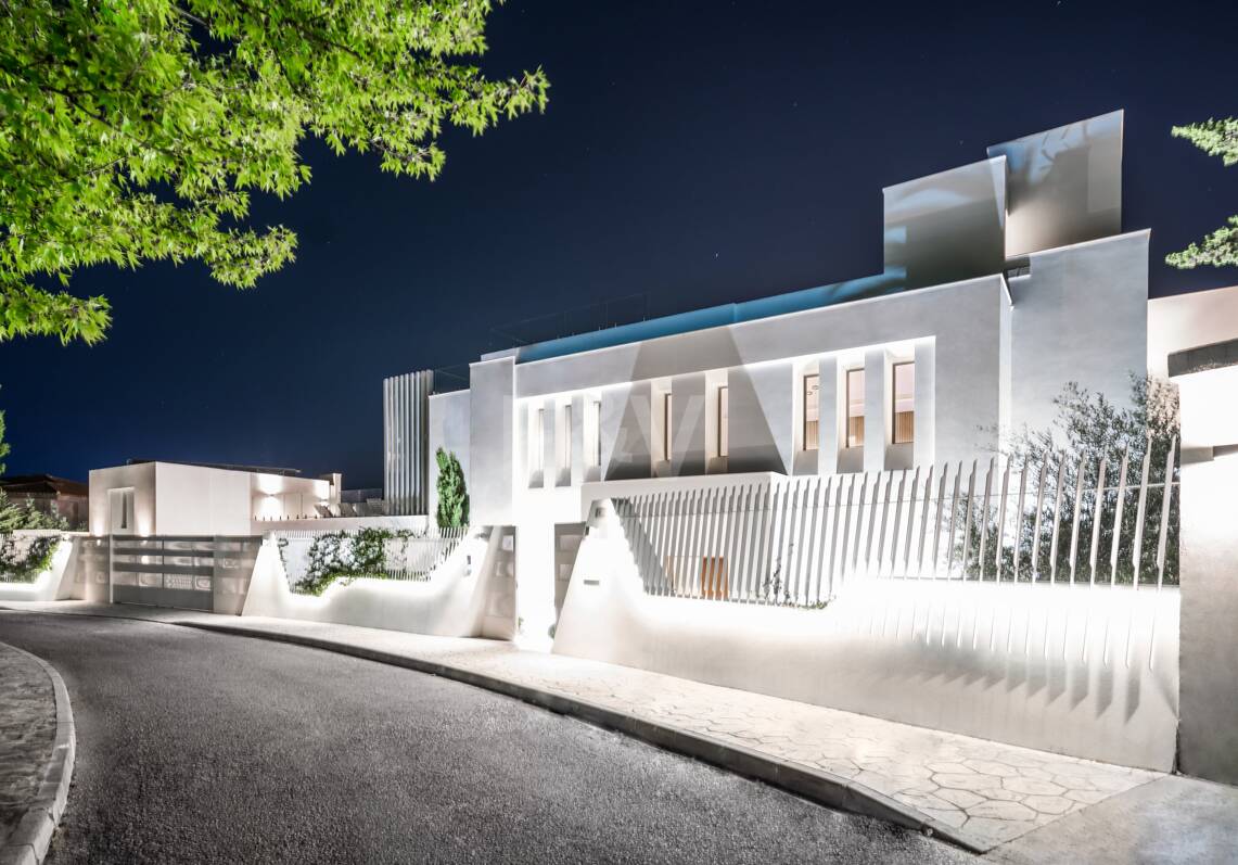 Prächtige Luxusvilla in Puerto Banús mit hochmodernem Design