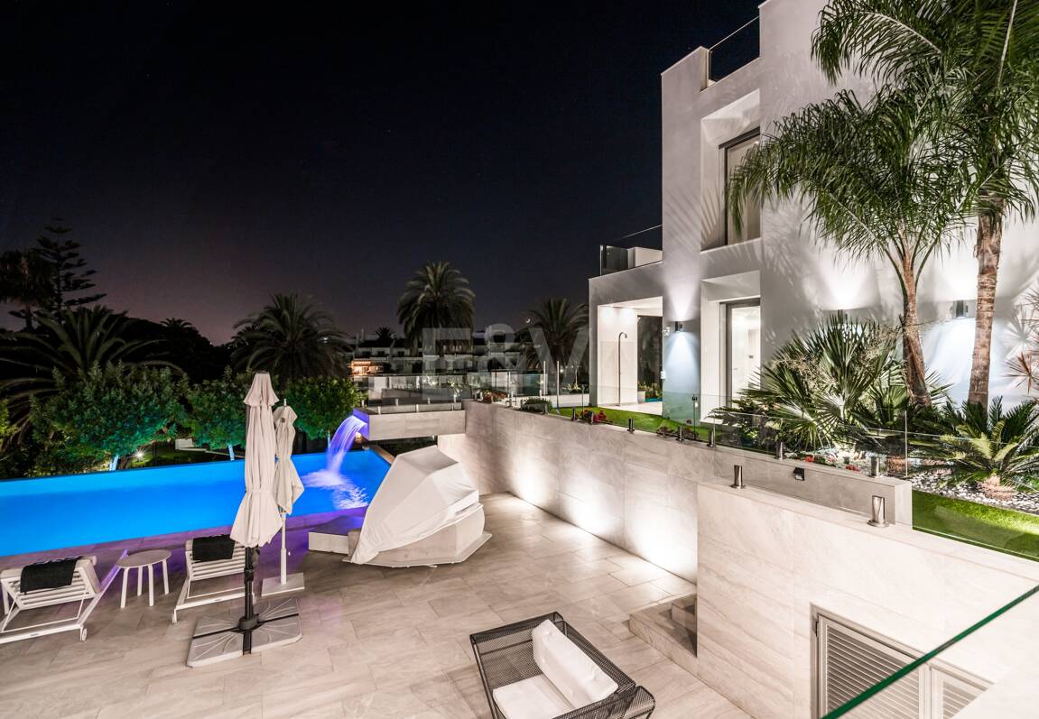 Magnifique Villa de luxe à Puerto Banús avec design d'état de l'art