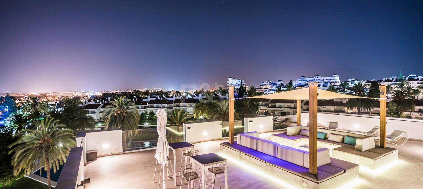 Prächtige Luxusvilla in Puerto Banús mit hochmodernem Design
