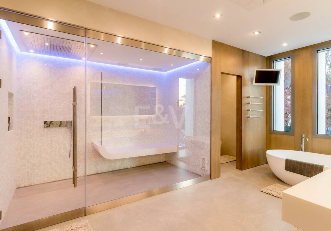 Prächtige Luxusvilla in Puerto Banús mit hochmodernem Design
