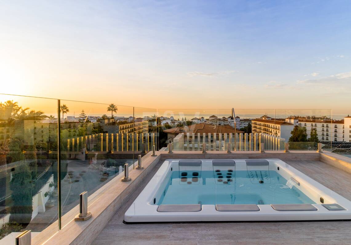 Prächtige Luxusvilla in Puerto Banús mit hochmodernem Design