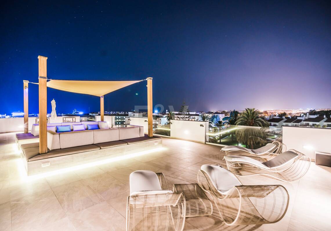 Prächtige Luxusvilla in Puerto Banús mit hochmodernem Design