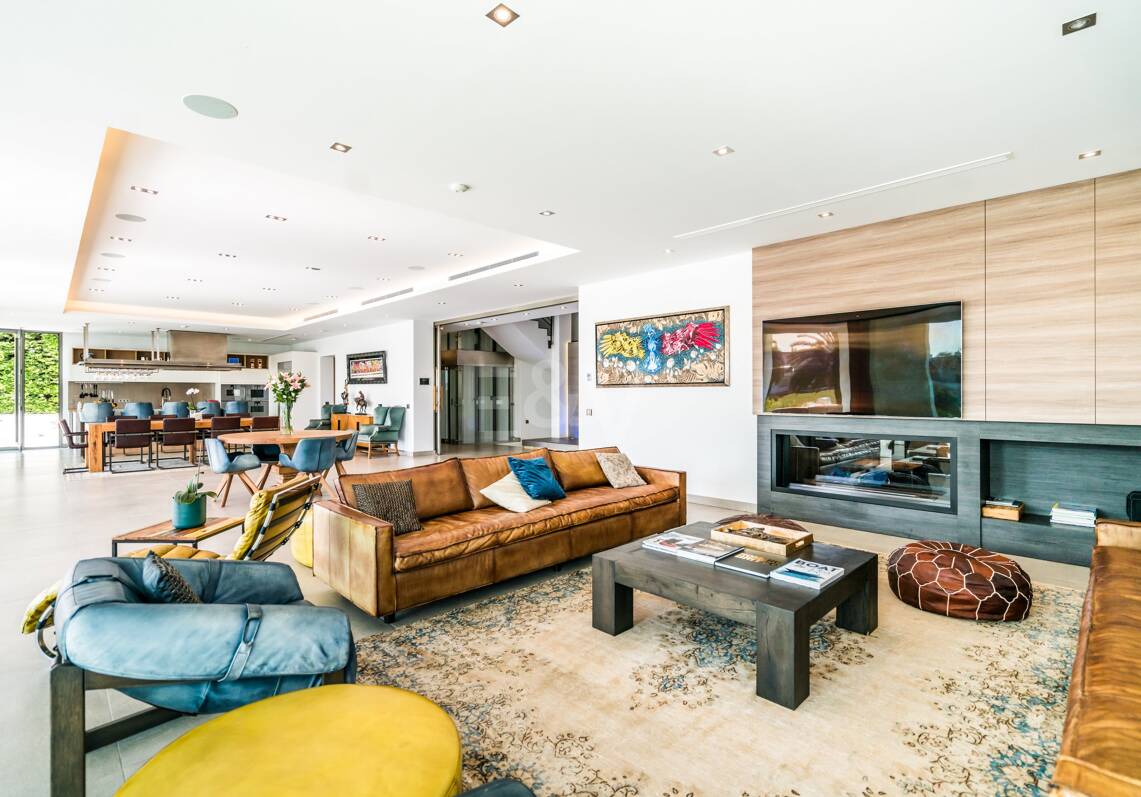 Prächtige Luxusvilla in Puerto Banús mit hochmodernem Design