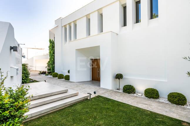 Magnifique Villa de luxe à Puerto Banús avec design d'état de l'art