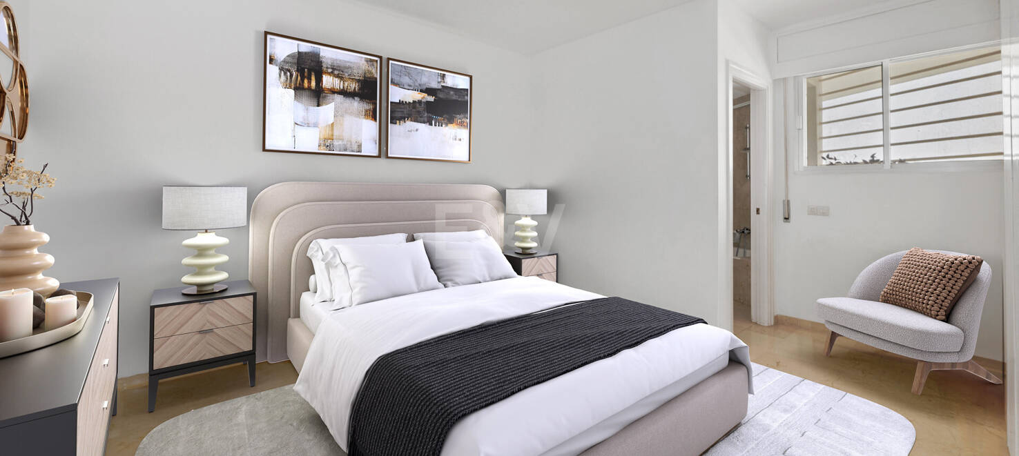 Expansiv Guadalmina Lägenhet i Frontline Golf Community