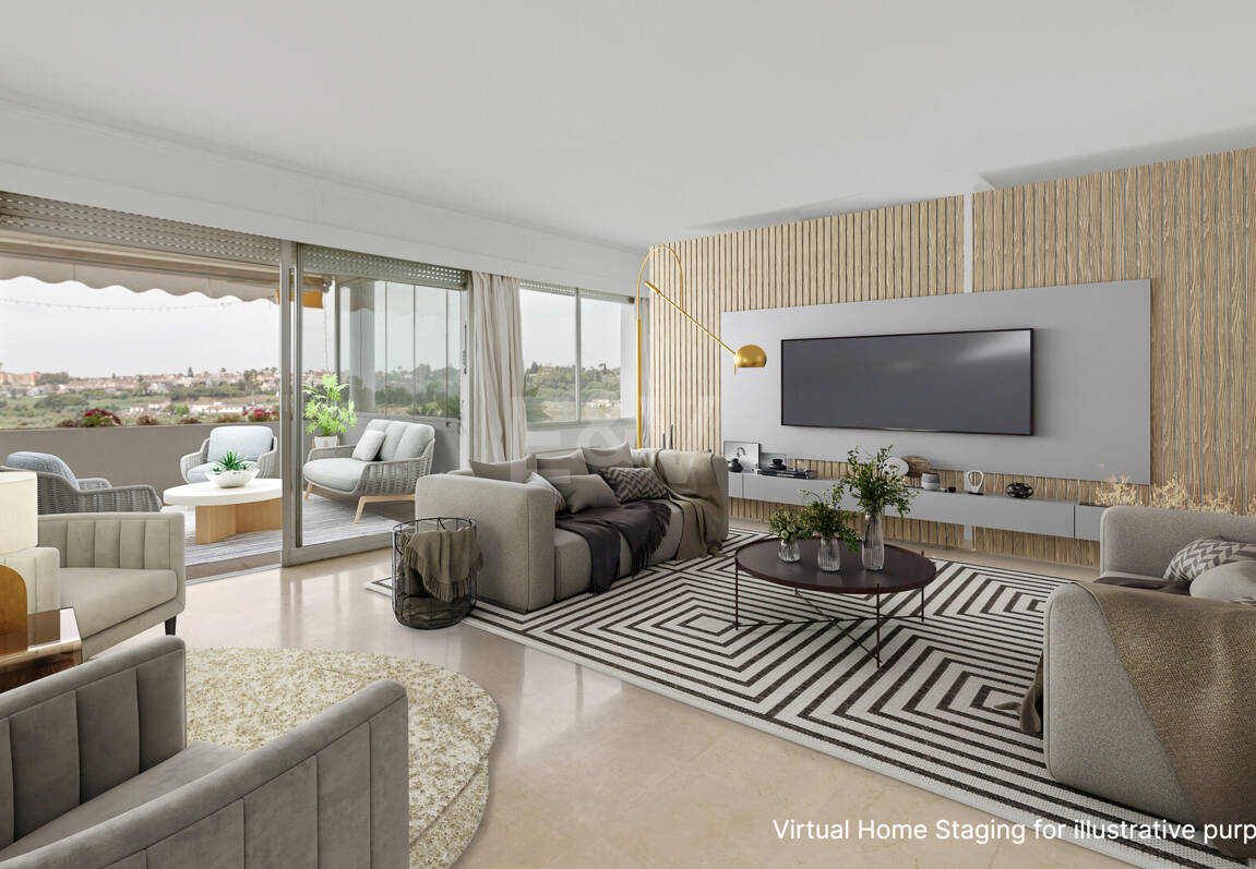 Expansiv Guadalmina Lägenhet i Frontline Golf Community