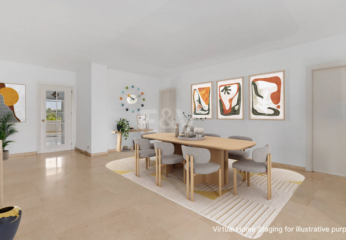 Expansiv Guadalmina Lägenhet i Frontline Golf Community