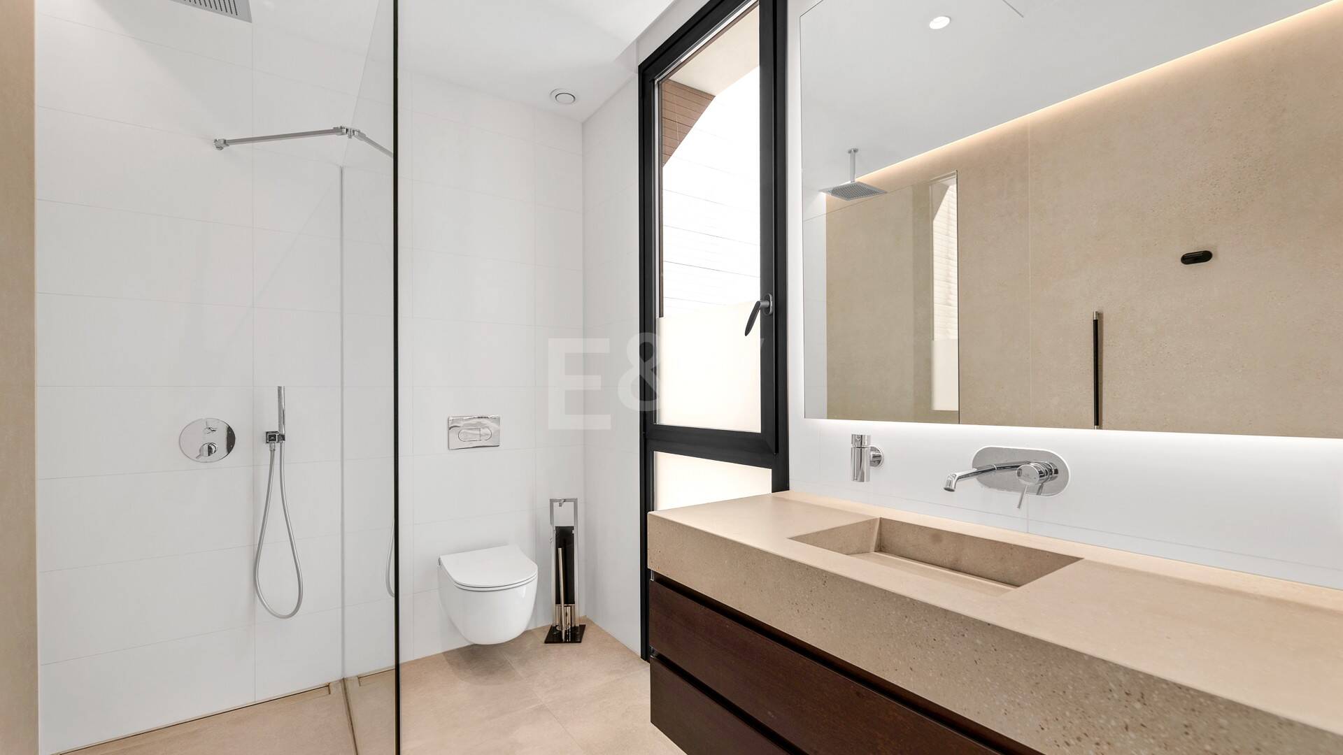 Stylish Modern Villa in La Fuente, Walking Distance to the Beach