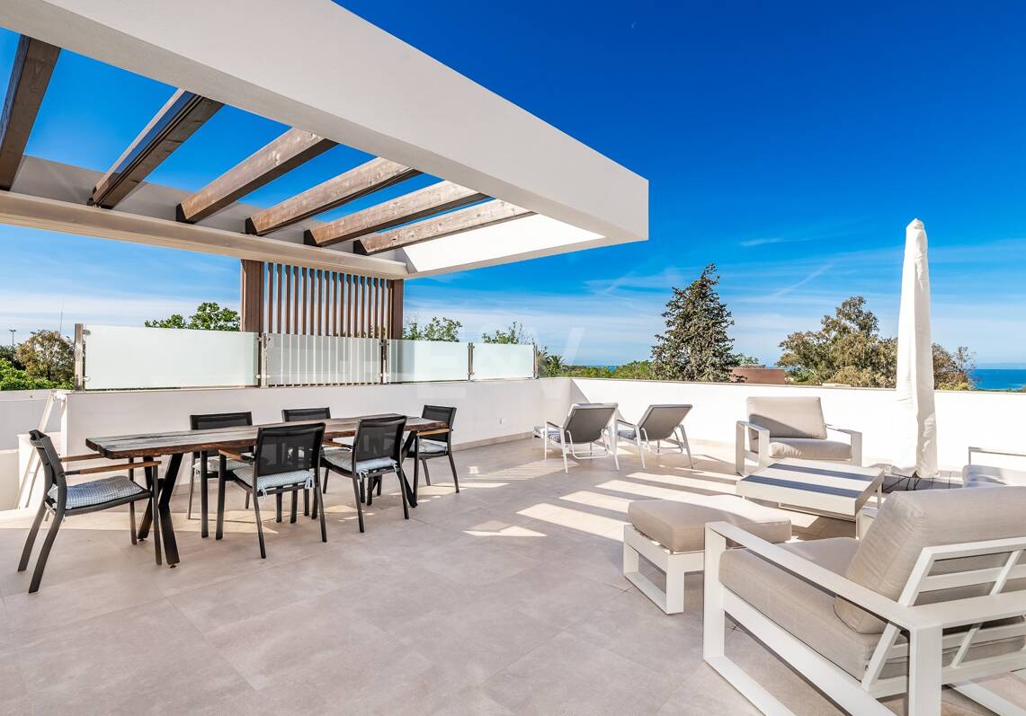 Villa de estilo contemporáneo en La Fuente y a poca distancia de la playa