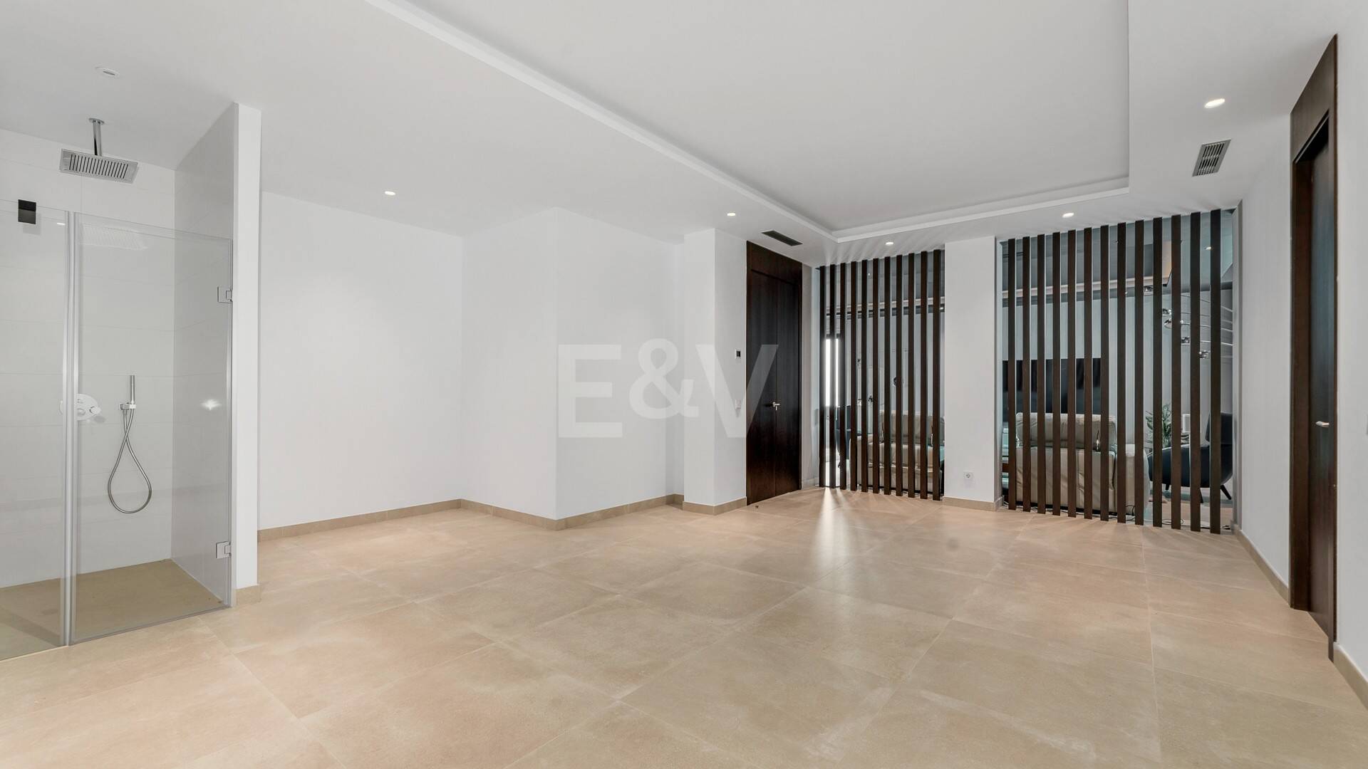 Stylish Modern Villa in La Fuente, Walking Distance to the Beach