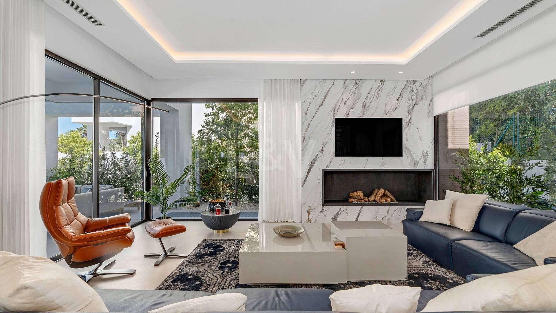 Stylish Modern Villa in La Fuente, Walking Distance to the Beach