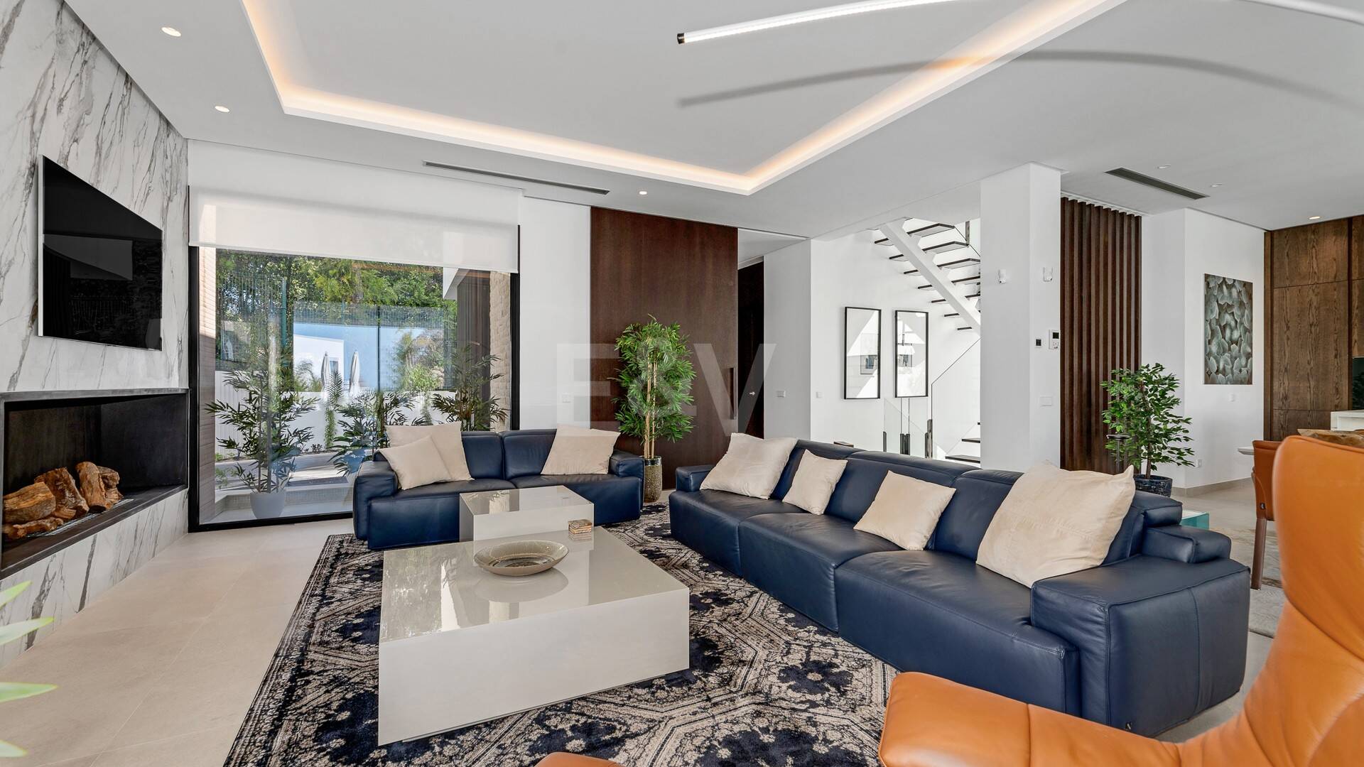 Stylish Modern Villa in La Fuente, Walking Distance to the Beach