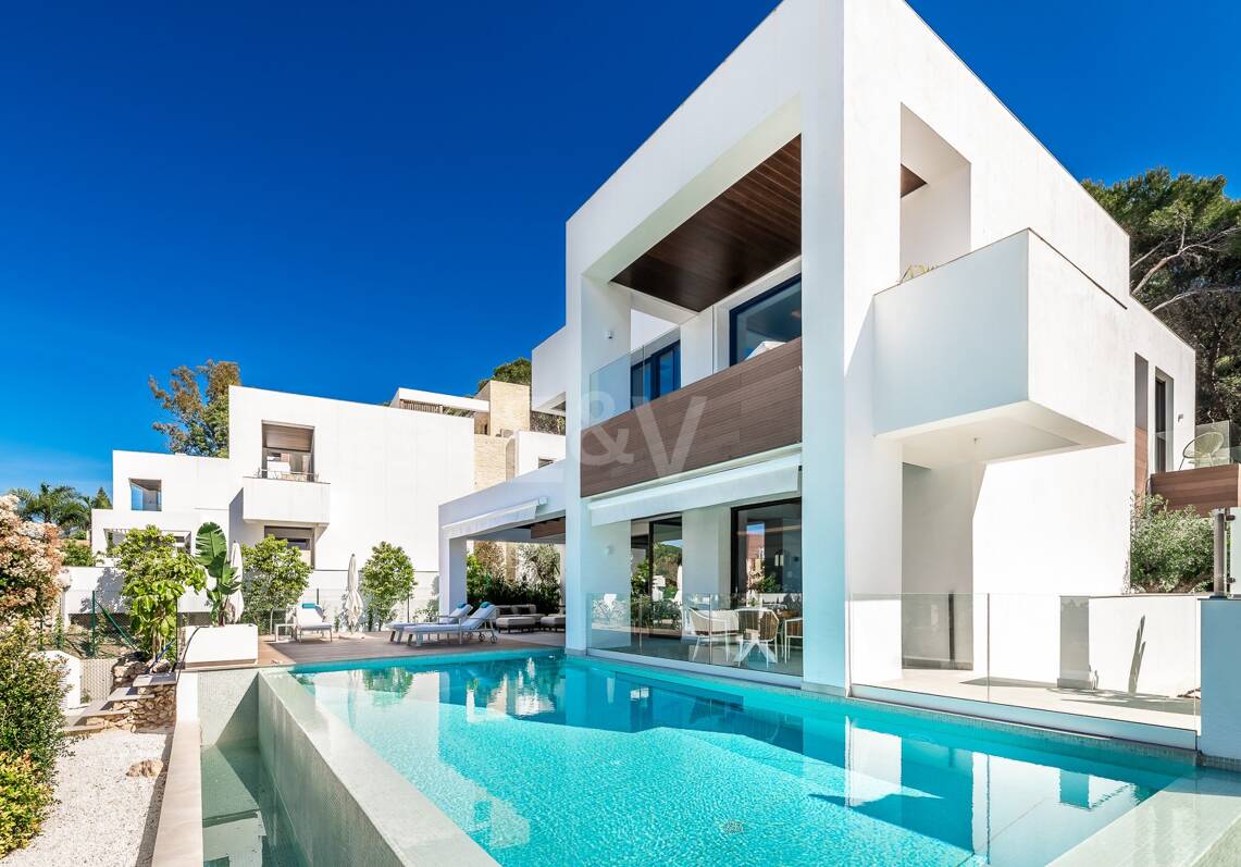 Villa de estilo contemporáneo en La Fuente y a poca distancia de la playa