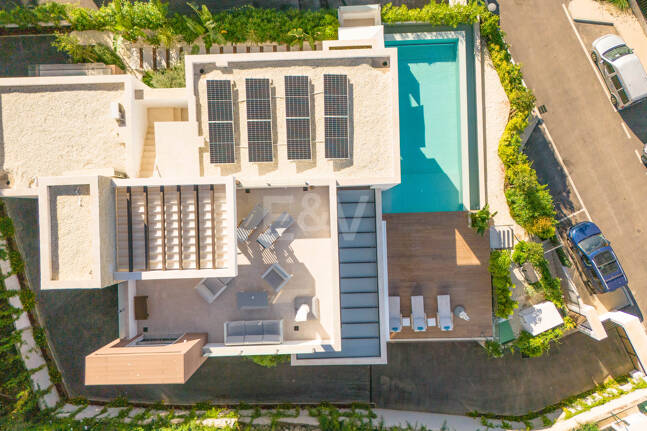 Stylish Modern Villa in La Fuente, Walking Distance to the Beach