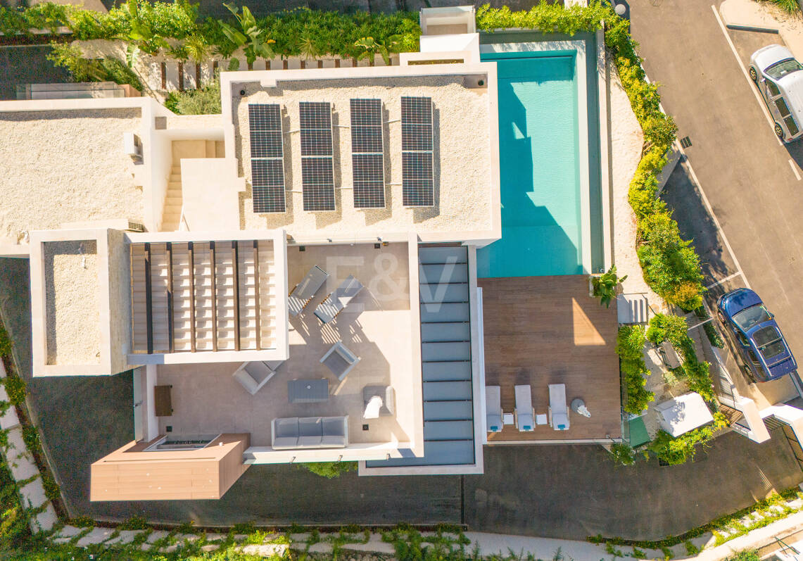 Villa de estilo contemporáneo en La Fuente y a poca distancia de la playa