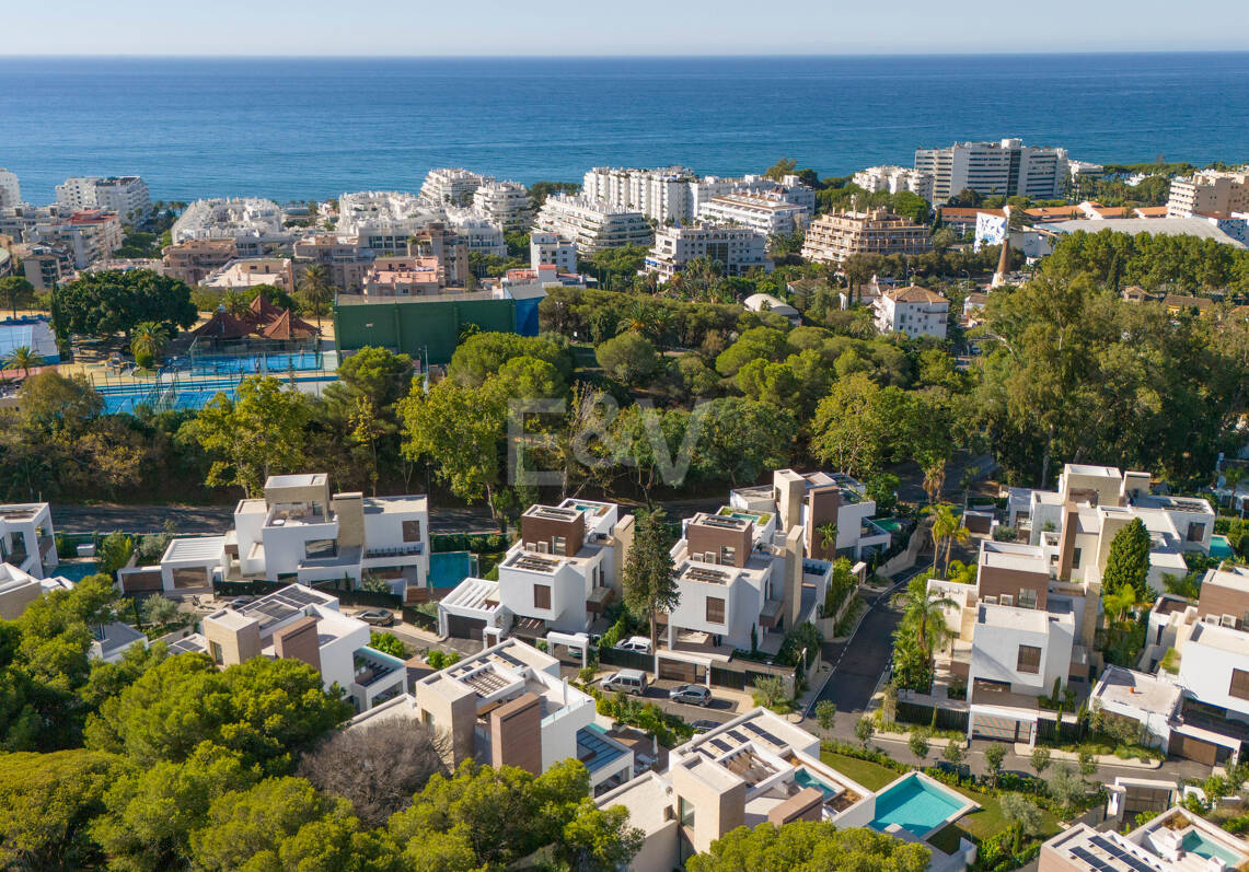 Villa de estilo contemporáneo en La Fuente y a poca distancia de la playa