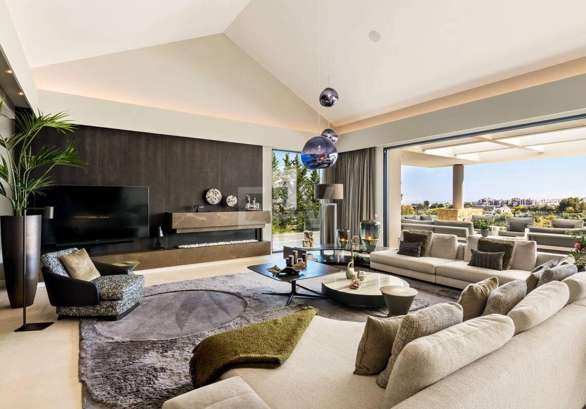 Front -Line Golf Villa avec vue sur la mer, équipements de luxe dans un emplacement privilégié