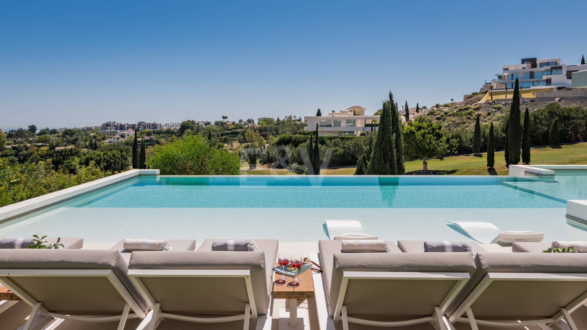 Front -Line Golf Villa with Sea Views, luxury Amenities in a Prime Location