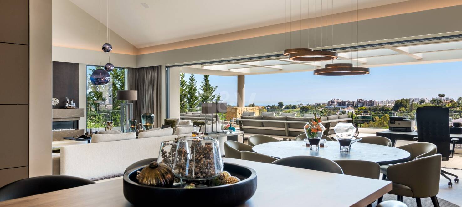 Front -Line Golf Villa med havsutsikt, lyxiga bekvämligheter i en primär plats