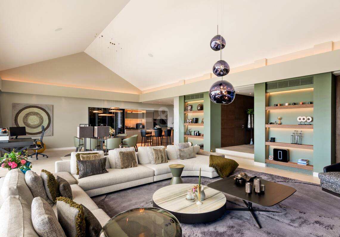 Front -Line Golf Villa avec vue sur la mer, équipements de luxe dans un emplacement privilégié