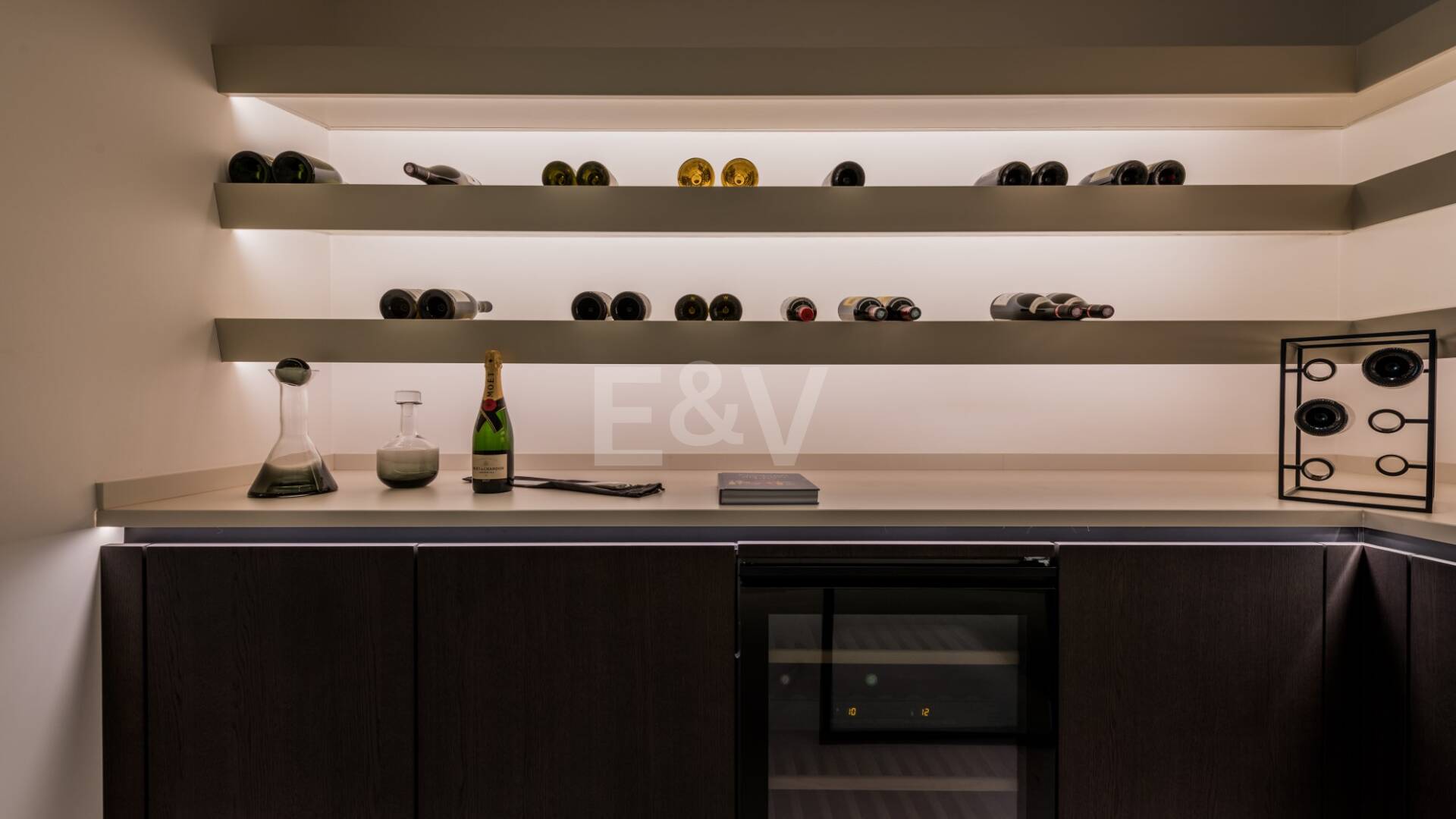 Front -Line Golf Villa with Sea Views, luxury Amenities in a Prime Location