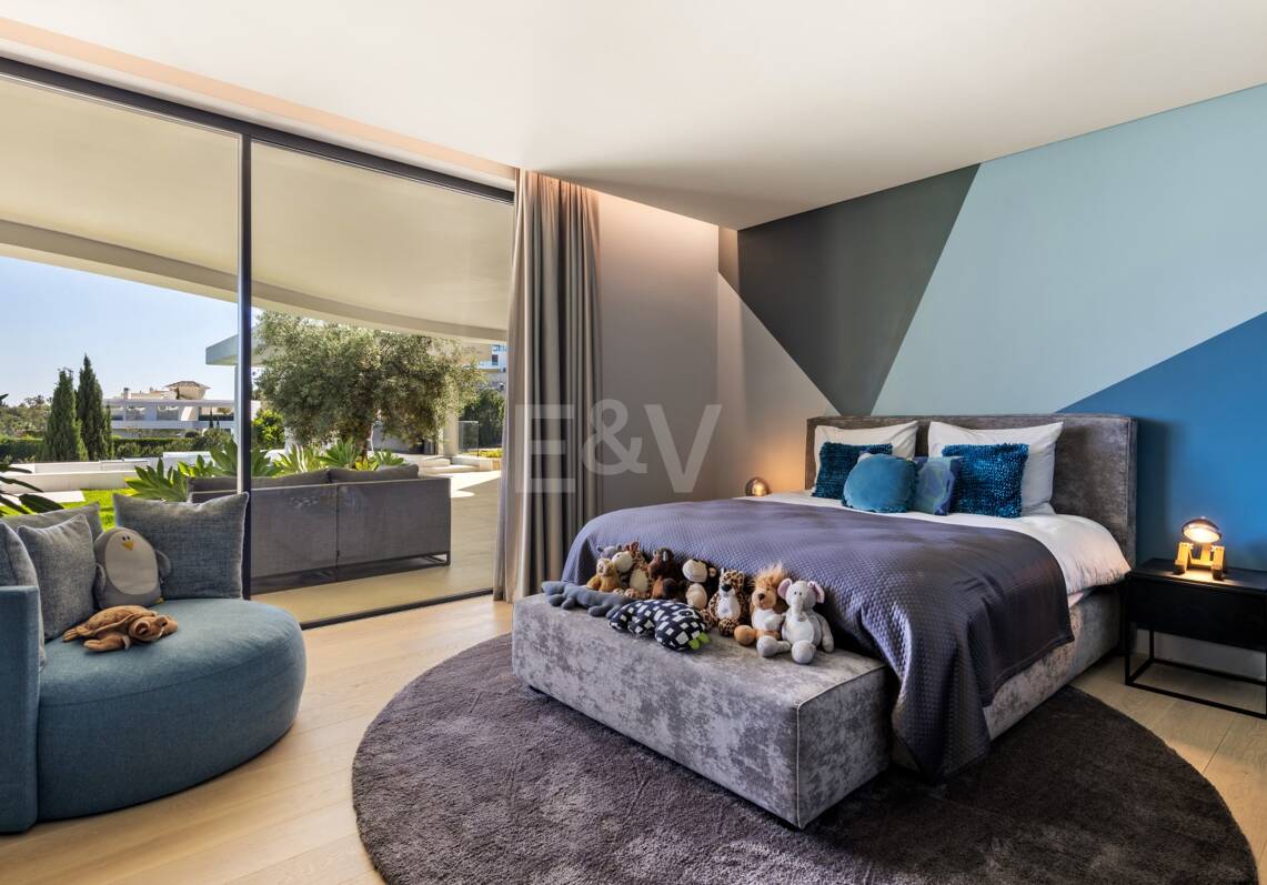 Front -Line Golf Villa avec vue sur la mer, équipements de luxe dans un emplacement privilégié
