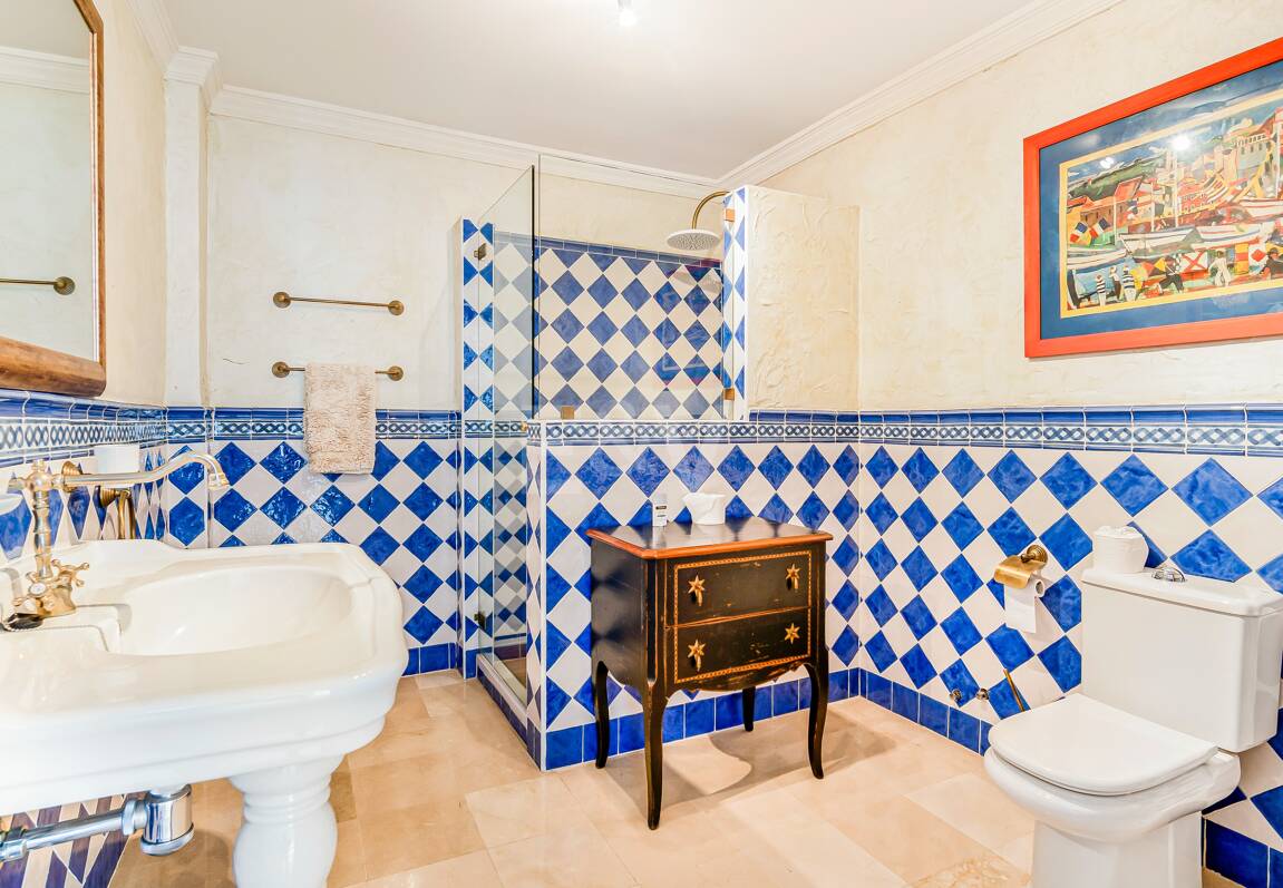 Atemberaubende Strandvilla in der besten Lage von Oasis Club