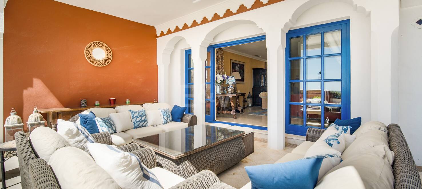 Atemberaubende Strandvilla in der besten Lage von Oasis Club