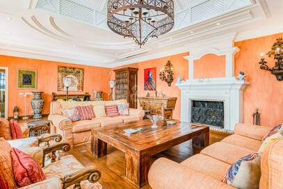 Atemberaubende Strandvilla in der besten Lage von Oasis Club