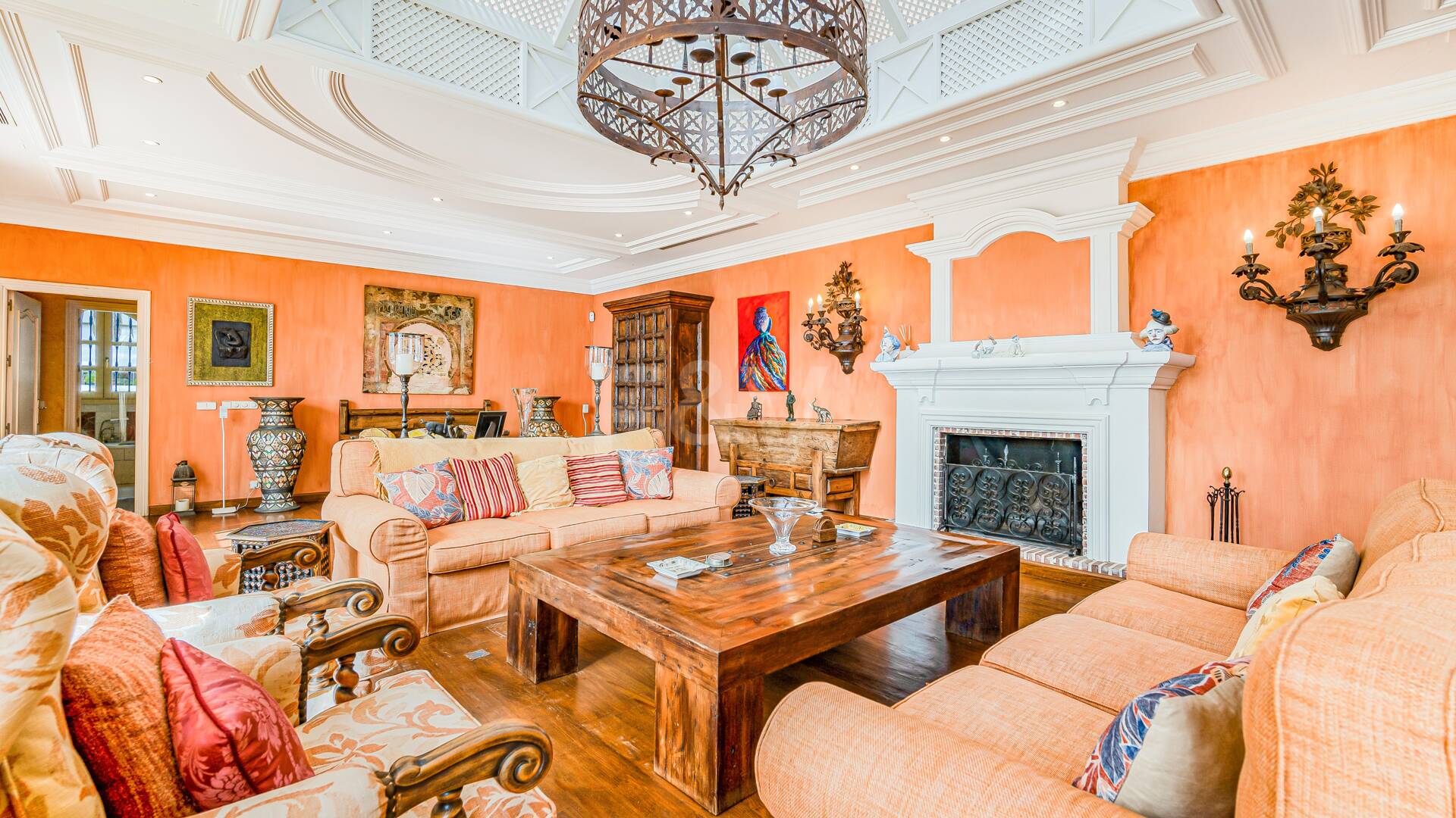 Impresionante Villa en primera línea de playa en la mejor ubicación de Oasis Club