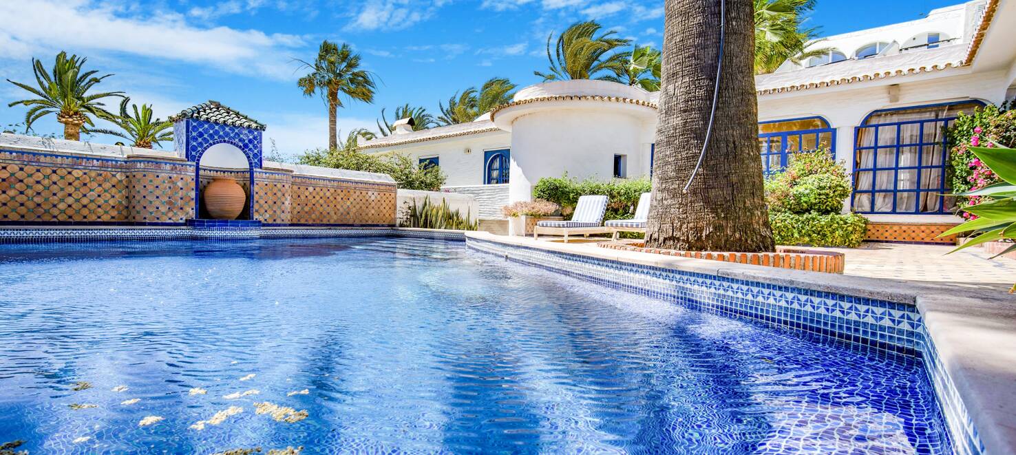 Atemberaubende Strandvilla in der besten Lage von Oasis Club