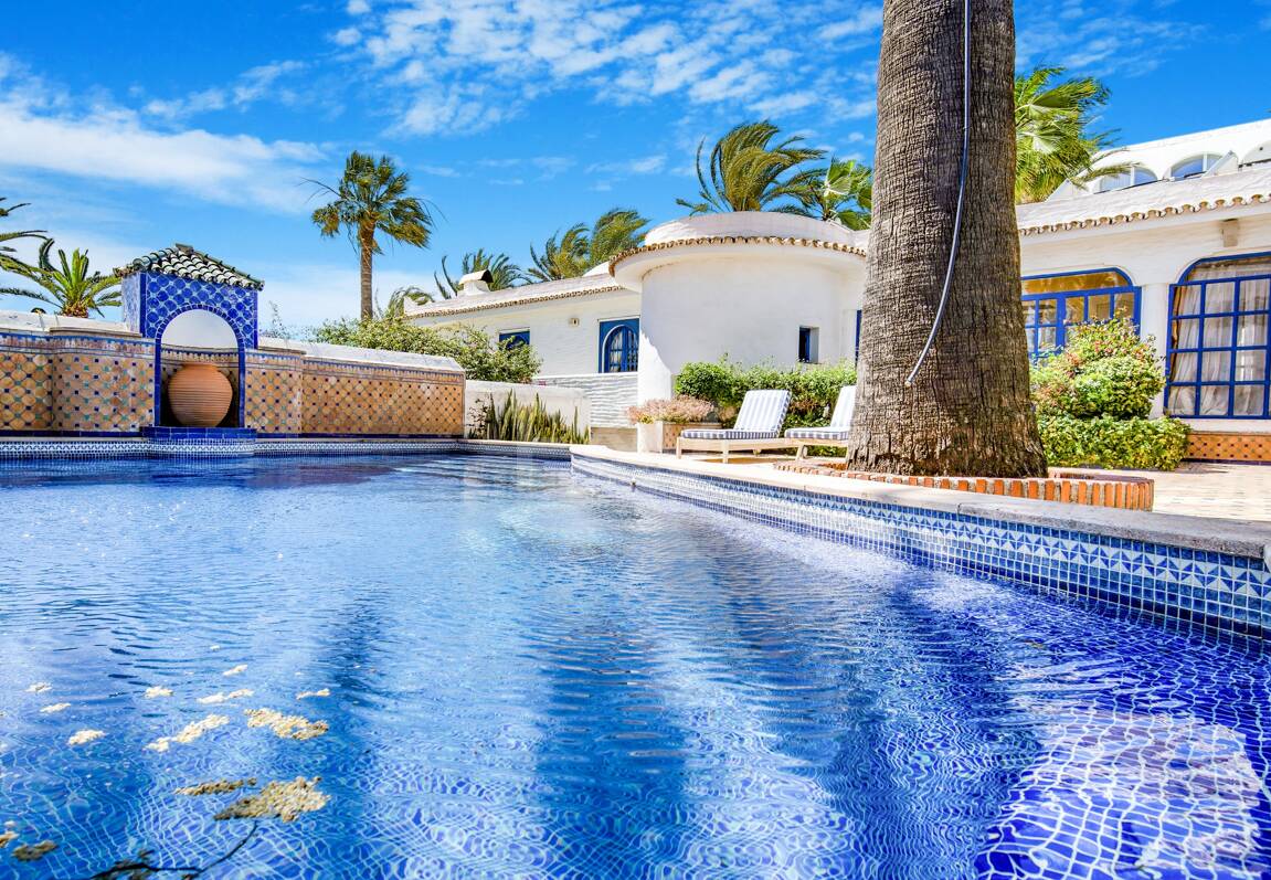 Atemberaubende Strandvilla in der besten Lage von Oasis Club