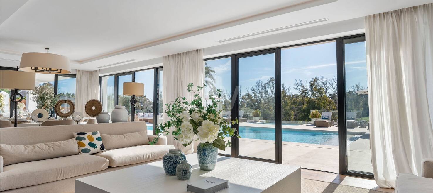 Outstanding Villa in Los Naranjos, frontline Golf