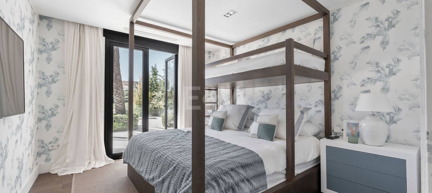 Outstanding Villa in Los Naranjos, frontline Golf
