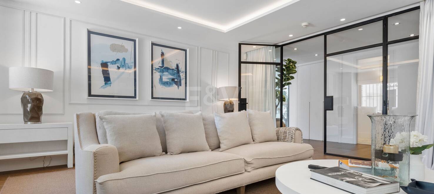 Outstanding Villa in Los Naranjos, frontline Golf