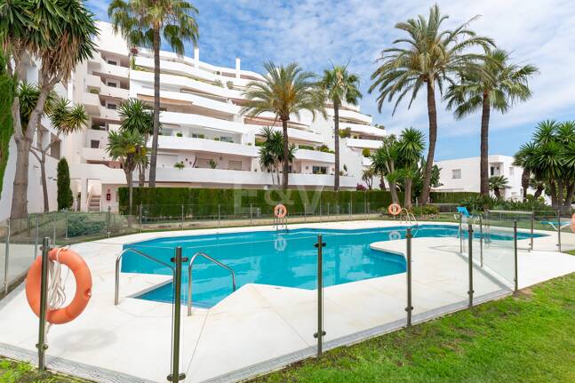 Underbar lägenhet i Puerto Banus Set i Prime Area