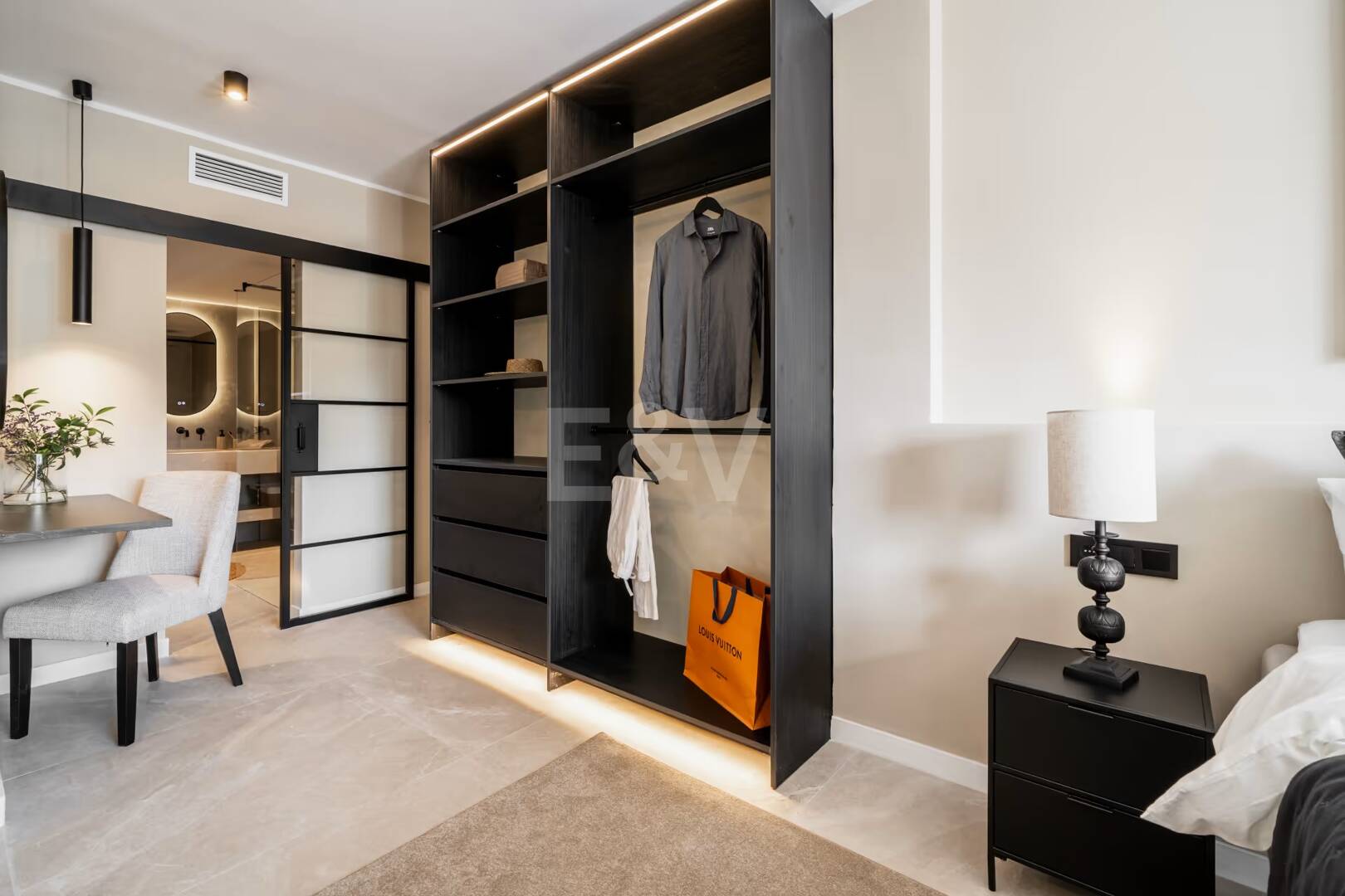 Underbar lägenhet i Puerto Banus Set i Prime Area