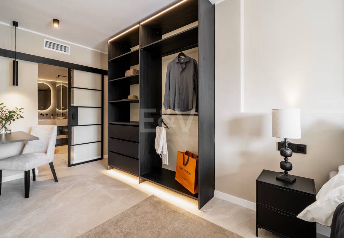 Underbar lägenhet i Puerto Banus Set i Prime Area