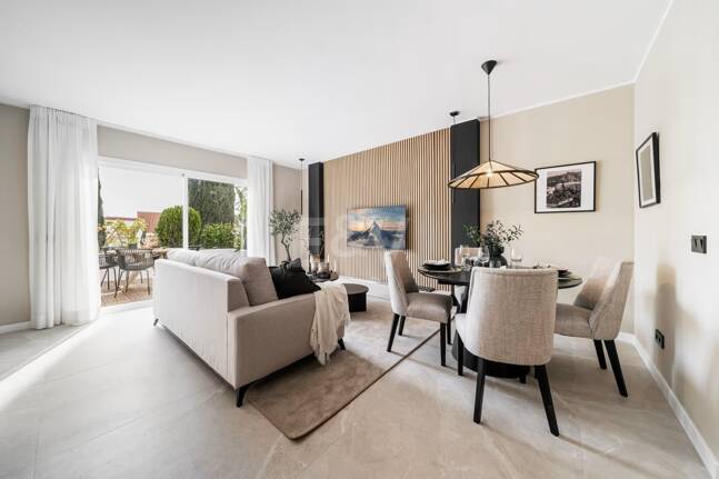 Underbar lägenhet i Puerto Banus Set i Prime Area